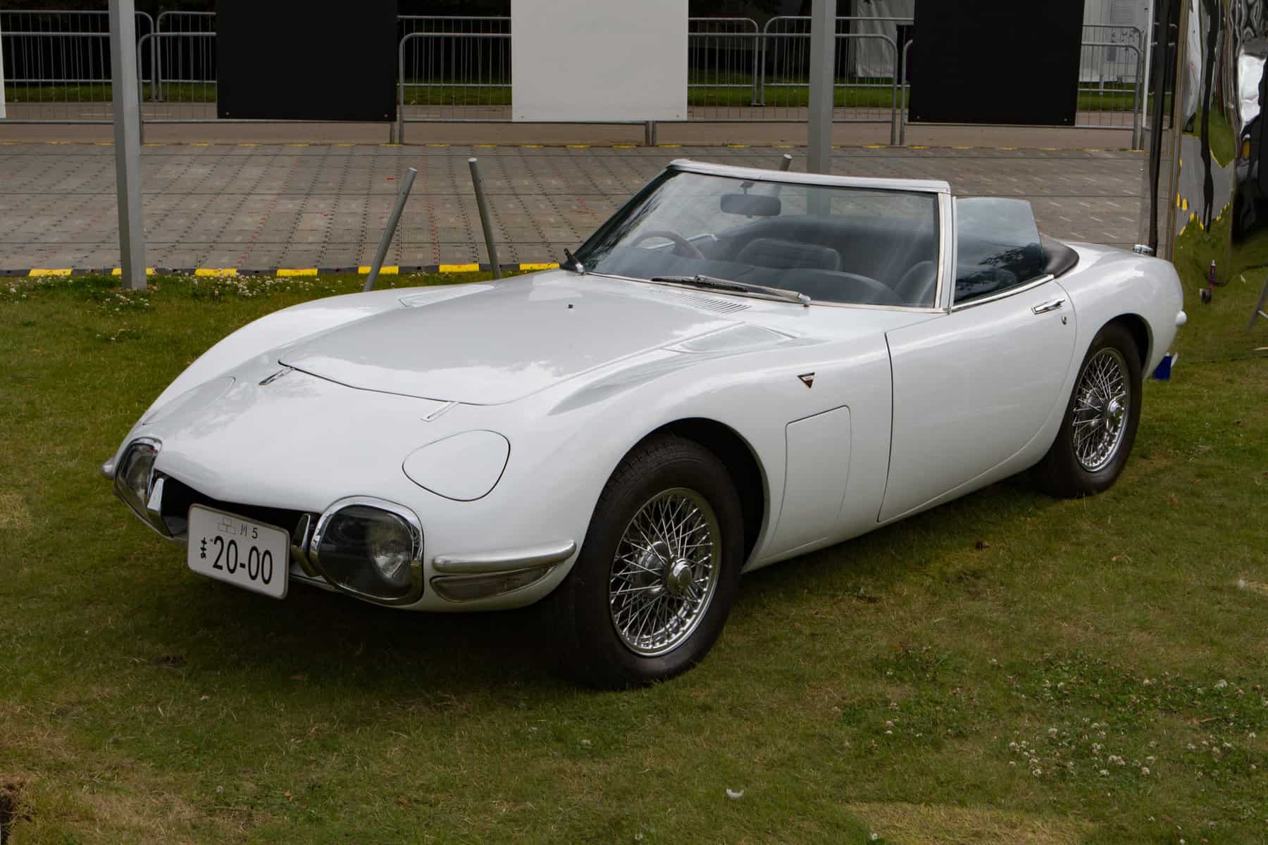 Toyota 2000 GT - The birth of the first Japanese supercar